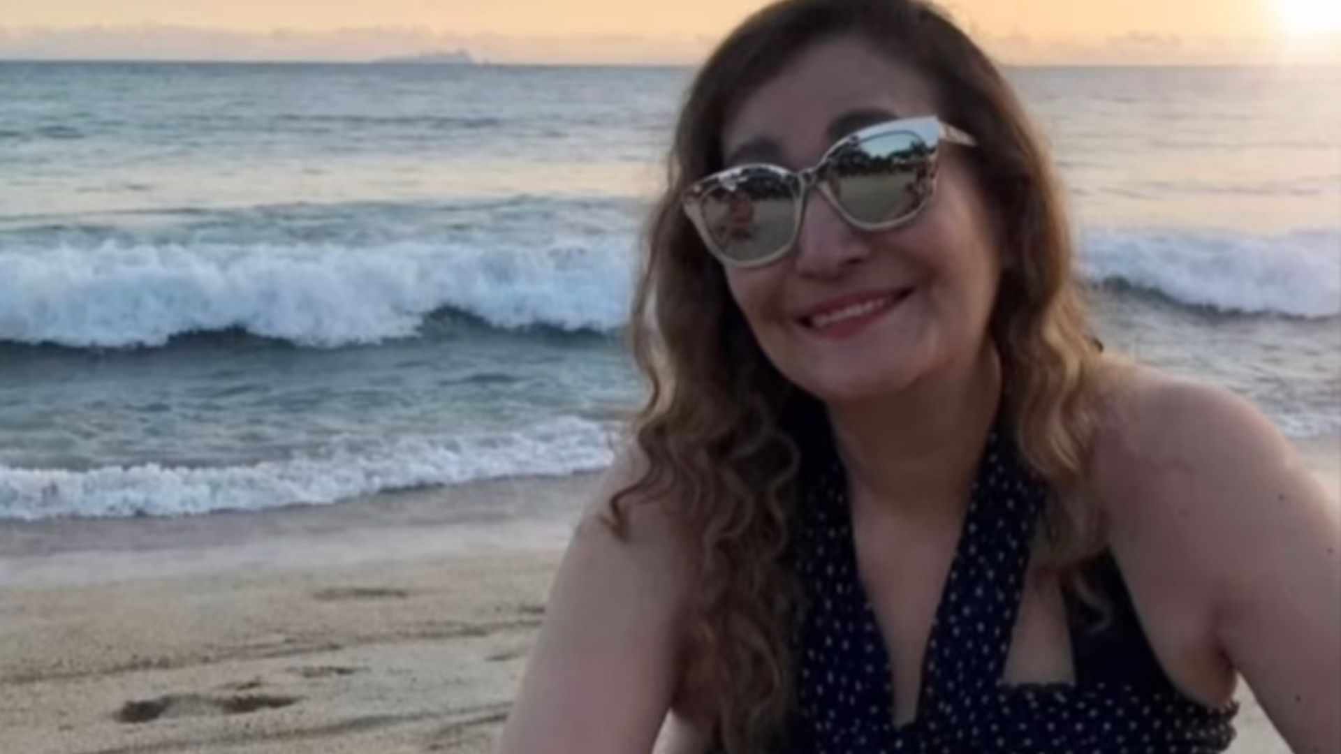 Na praia, Sonia Abrão esbanja beleza em foto rara da intimidade: ”Que linda”