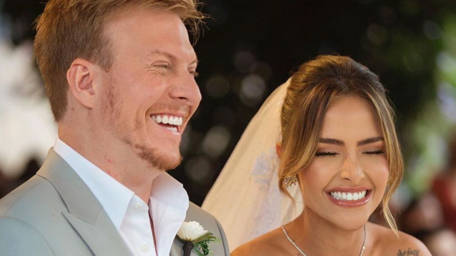 Após rumores de crise, Gabi Luthai celebra um ano de renovação de votos com Teo Teló
