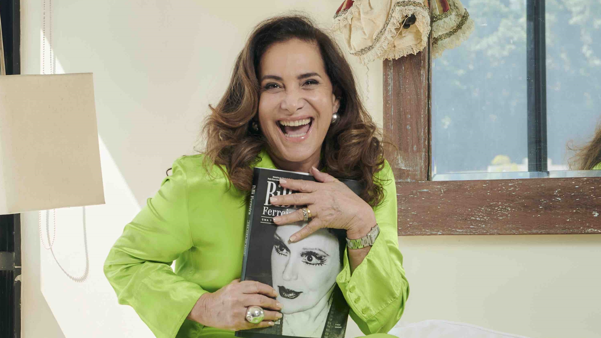 Totia Meireles desabafa sobre pressão para ter filhos: “Sou independente”