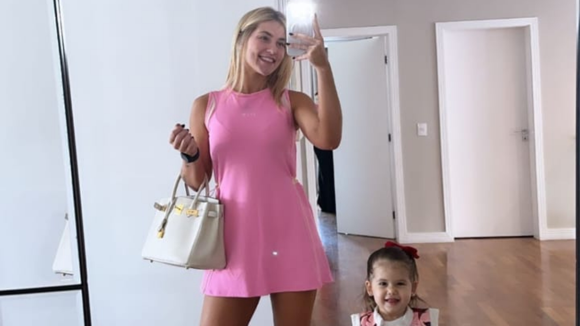 Virgínia Fonseca leva filha ao dentista e elogia visual: ‘Olha o look da Maria Alice’