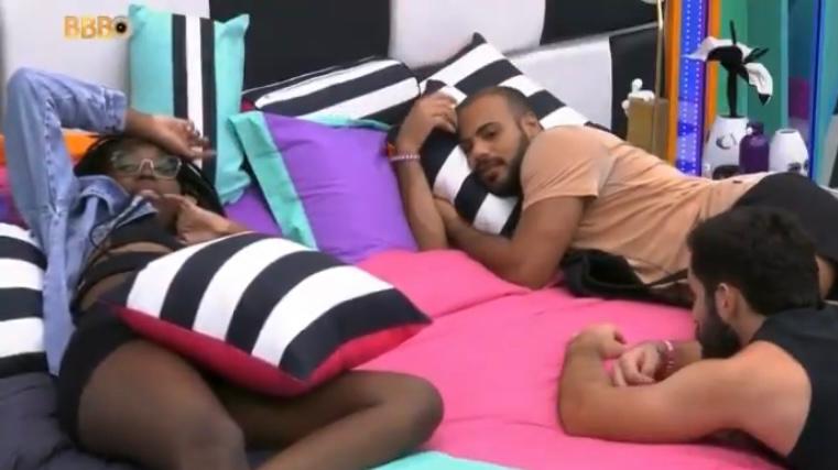 BBB24: Brothers torcem para outros participantes formarem casal; veja quem