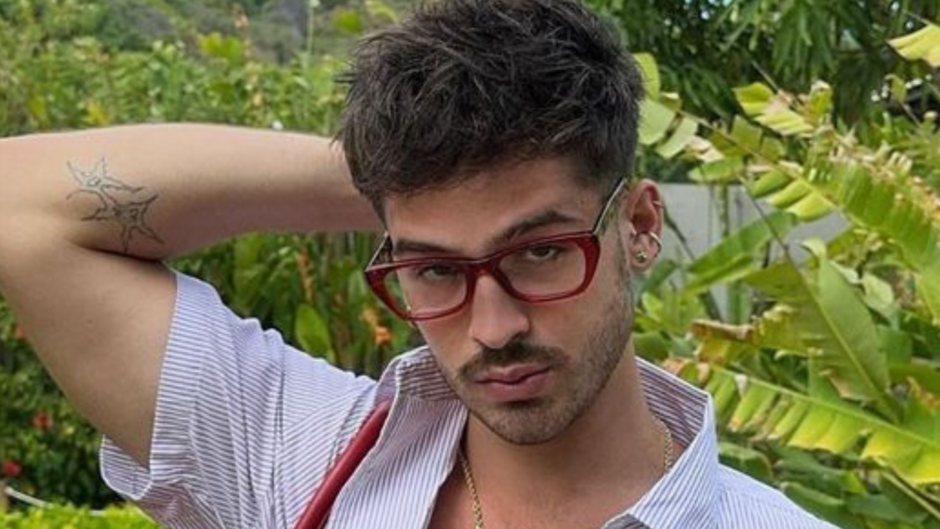 João Guilherme surge novamente nas redes sociais após rumores com a família