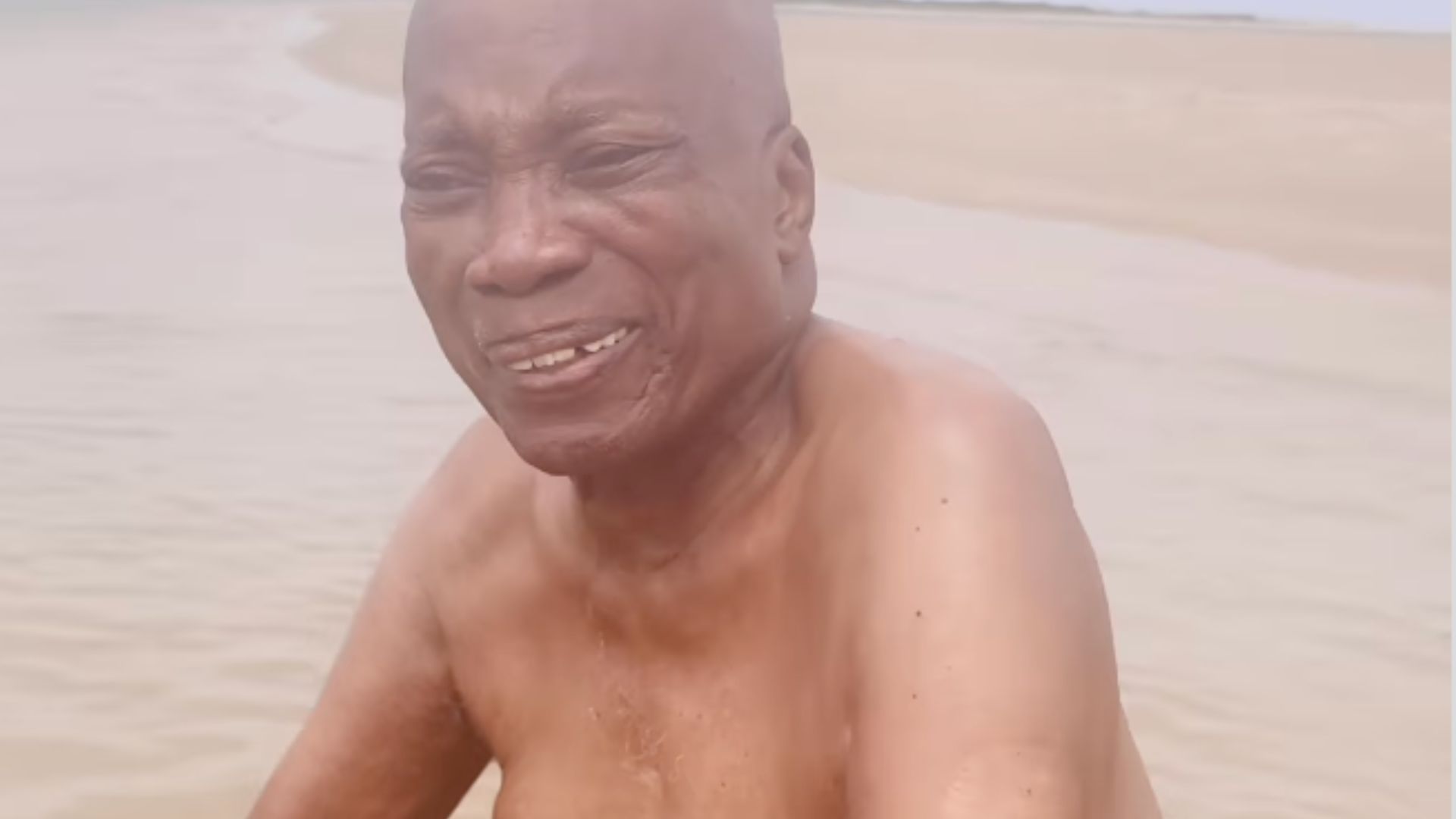 Aos 81 anos, Milton Nascimento reaparece em vídeo raro ao lado do filho