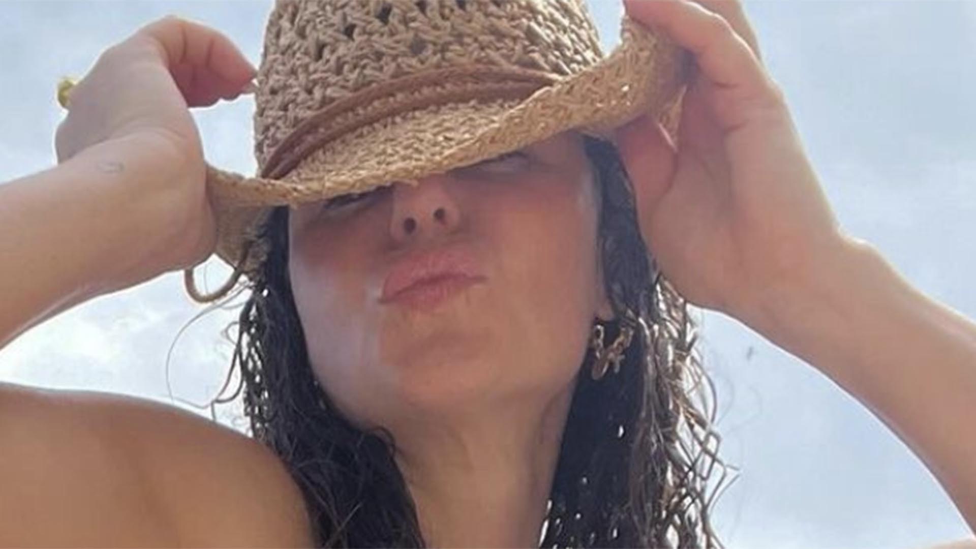 Paolla Oliveira exibe tatuagens discretas ao usar look cortininha
