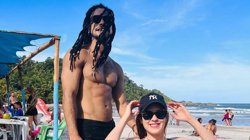 Sérgio Malheiros compartilha momentos românticos com Sophia Abrahão