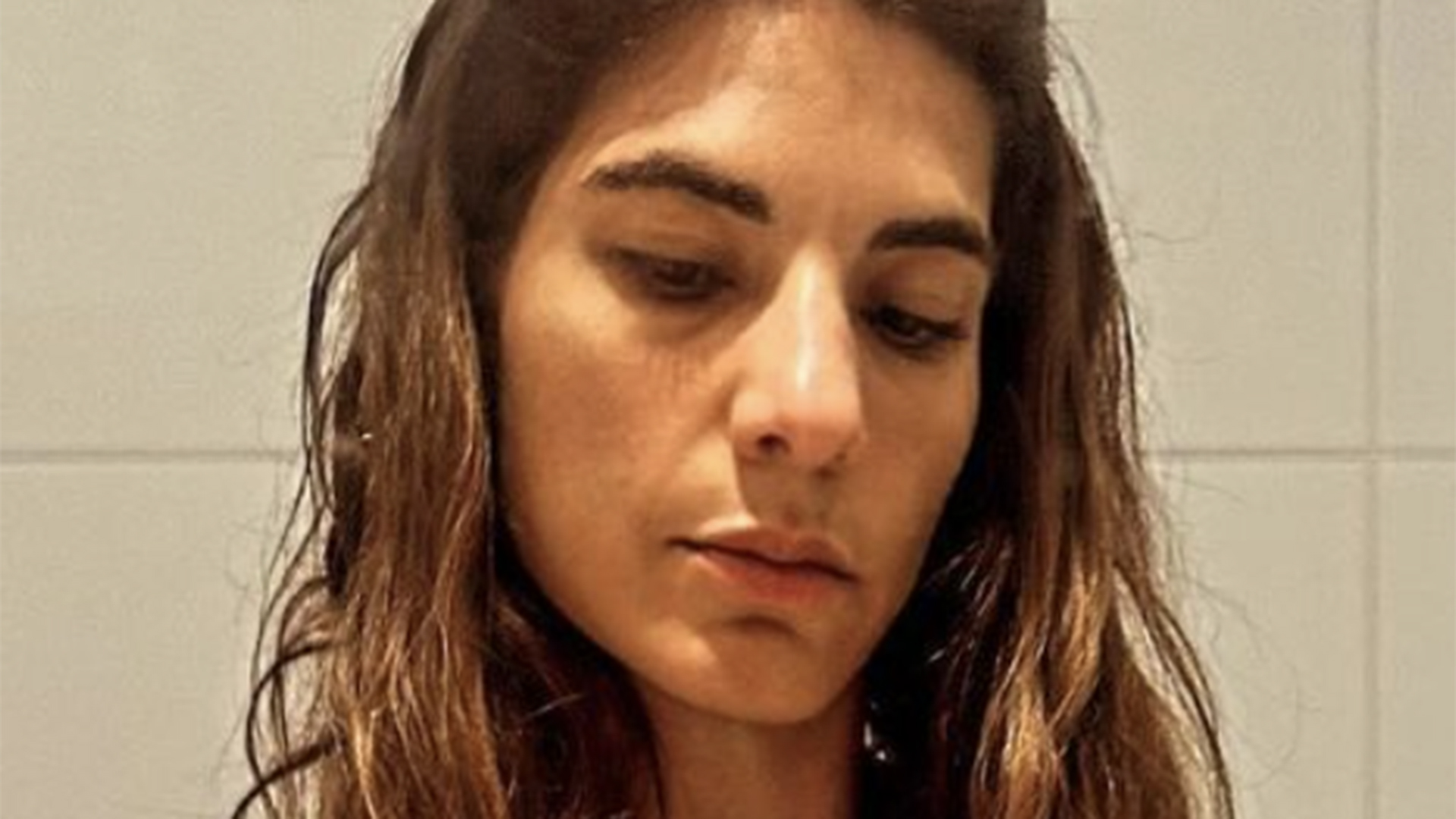 Mãe de gêmeos, Andréia Sadi choca ao surgir magérrima em foto