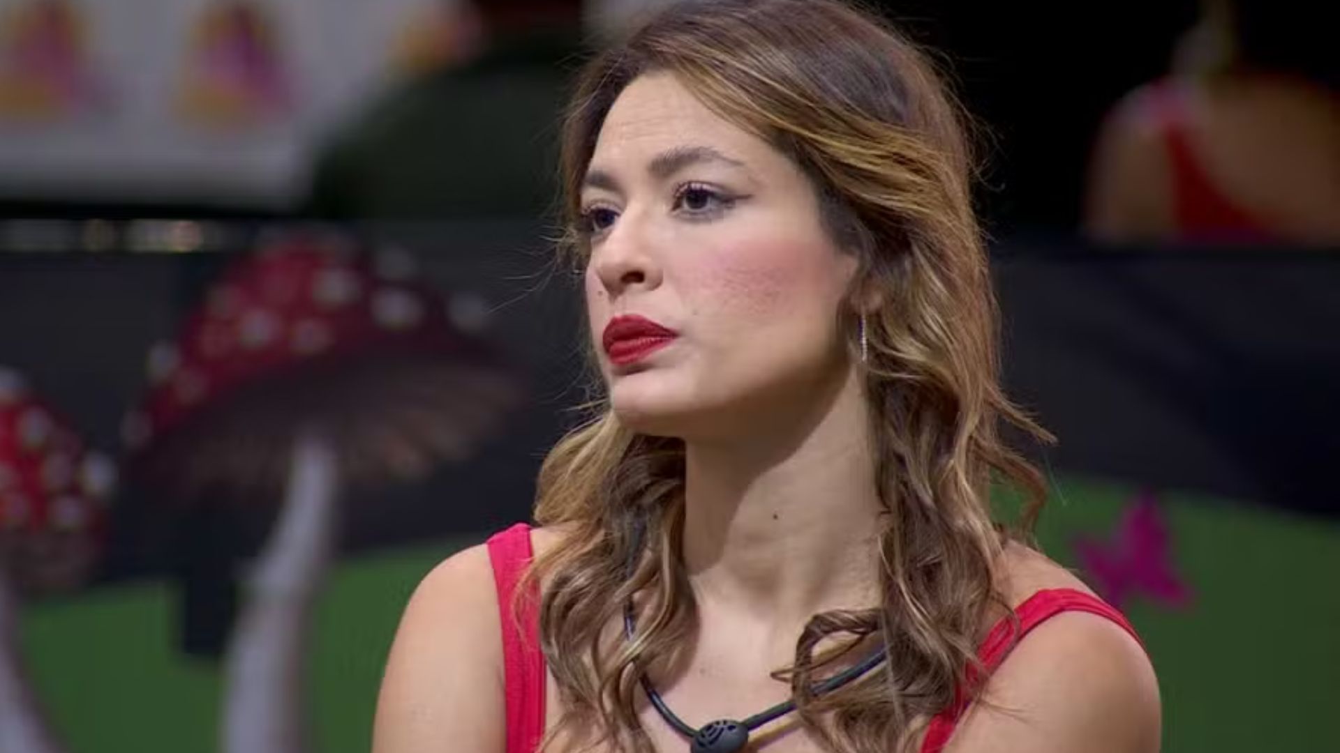 BBB 24: Beatriz reage ao ser chamada de ‘biscoiteira’: ‘Tem um botão na sala’