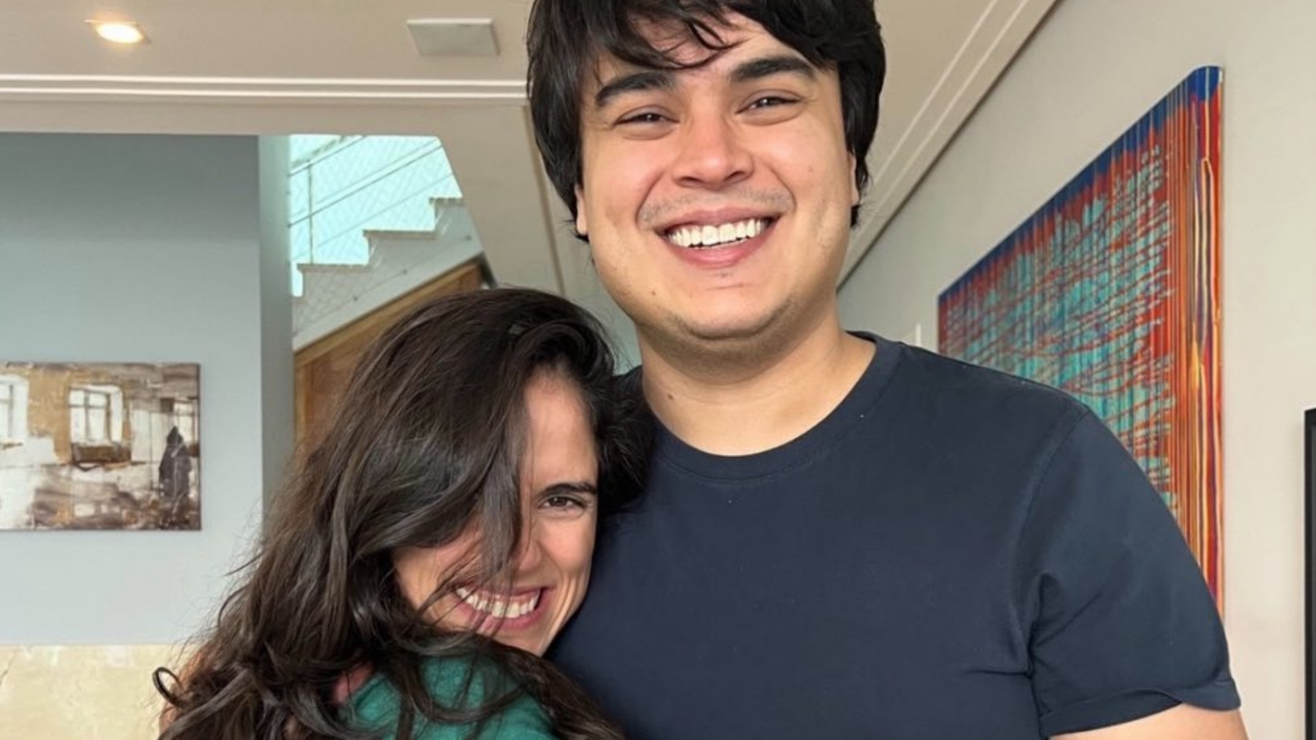 Camilla Camargo presta bela homenagem no aniversário do irmão: “Te admiro”