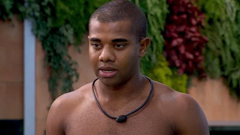 BBB24: Davi fala sobre lavar a louça dos outros: ‘Não sou empregado’