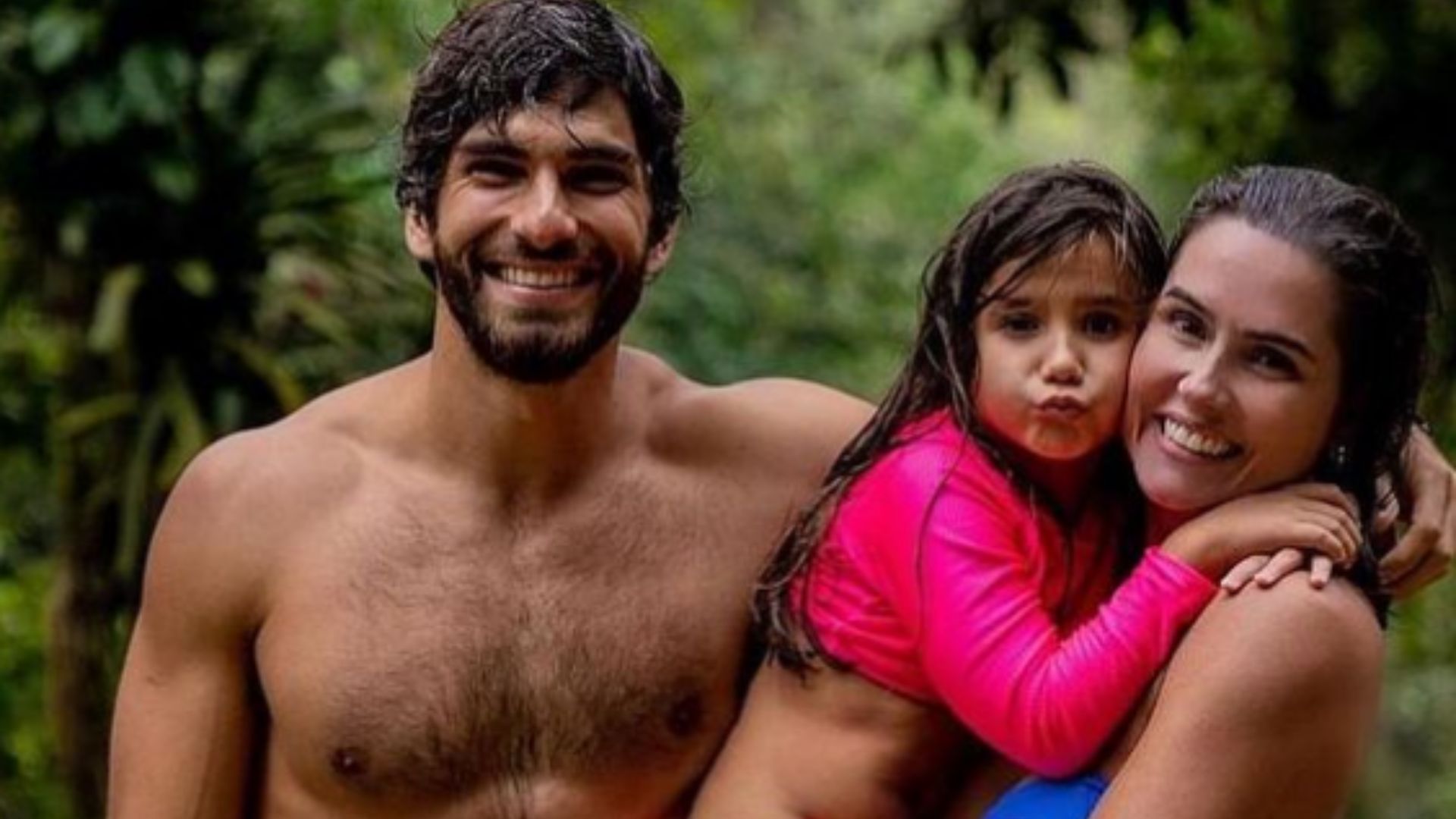 Entenda o motivo de Deborah Secco parar de mostrar o marido na web
