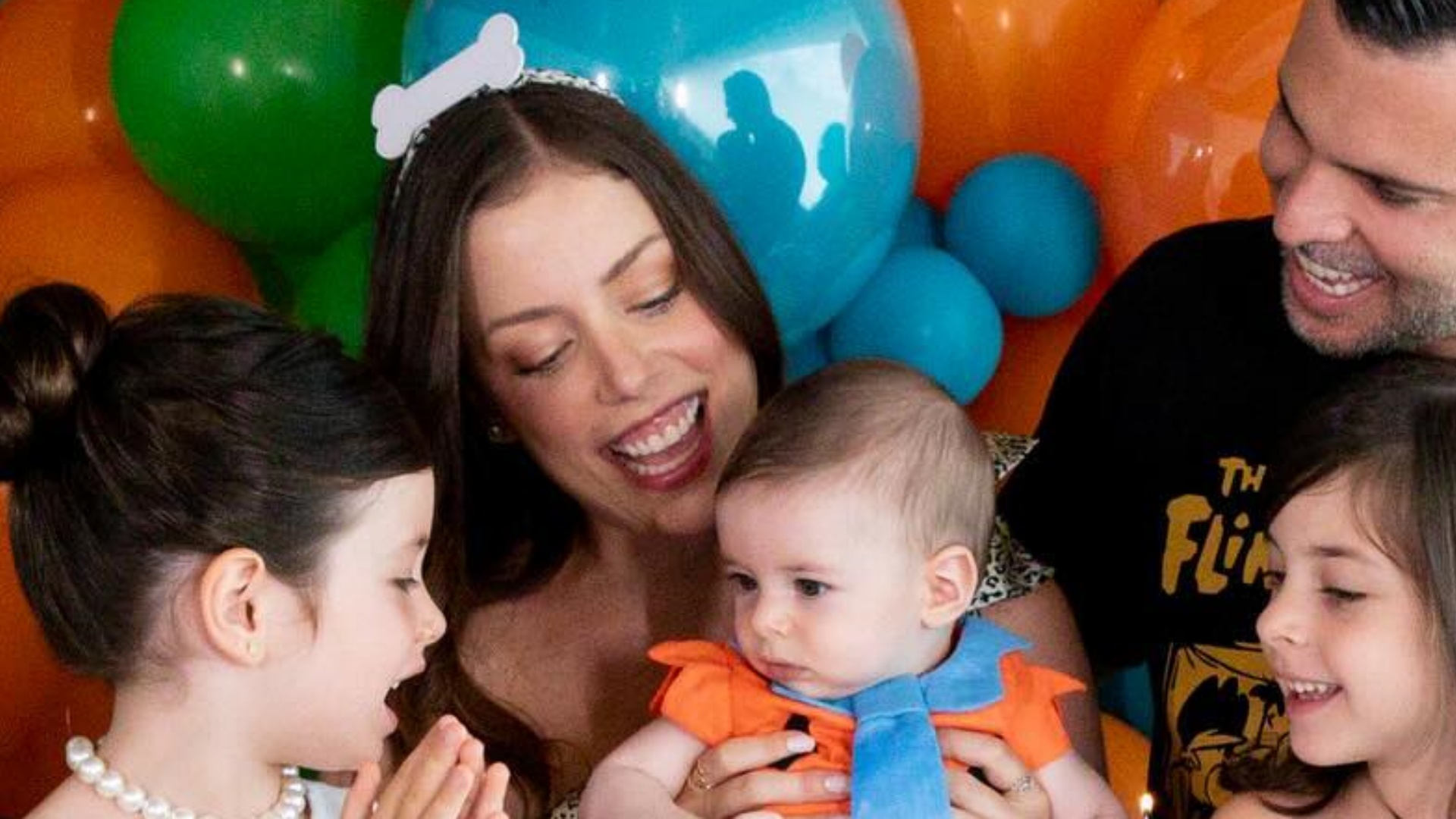 Fabiana Justus celebra mesversário do filho caçula com festa temática