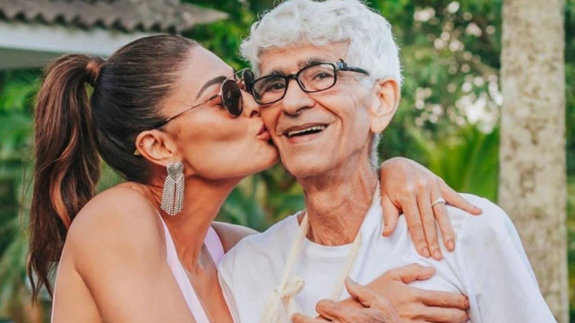 Morte do pai causa mudança em agenda de Juliana Paes; entenda