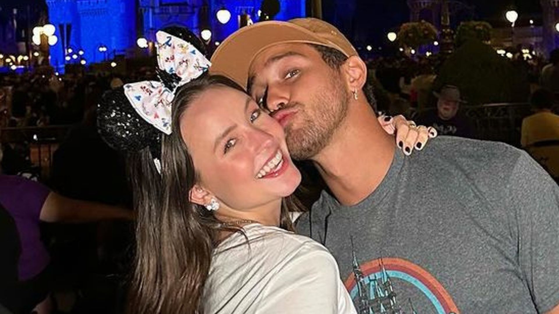 Larissa Manoela e André Luiz Frambach aproveitam viagem para Orlando: “Universo capricha”