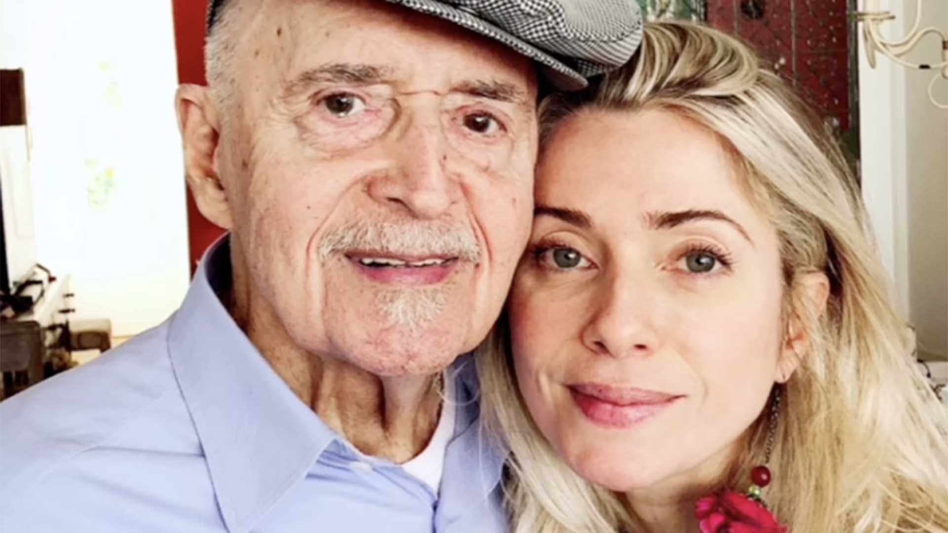 Leticia Spiller comove ao falar da morte do pai: ‘Antes de fazer a passagem, você me disse’
