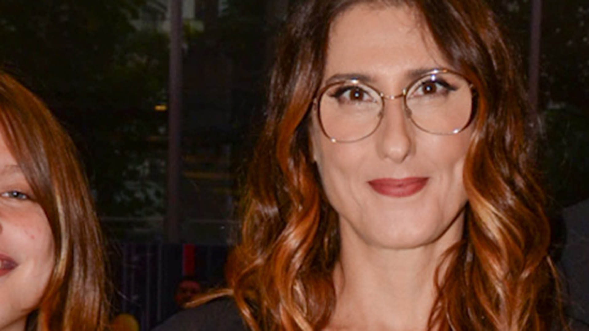 Ela cresceu! Filha de Paola Carosella rouba a cena em rara aparição em público