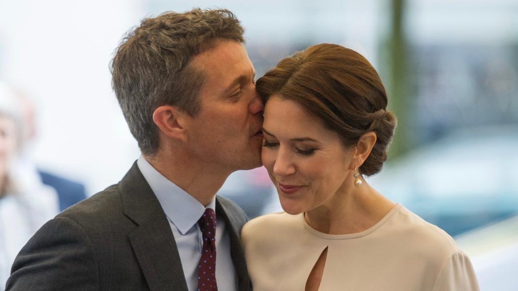 Conheça a história de amor do rei Frederik e da rainha Mary da Dinamarca