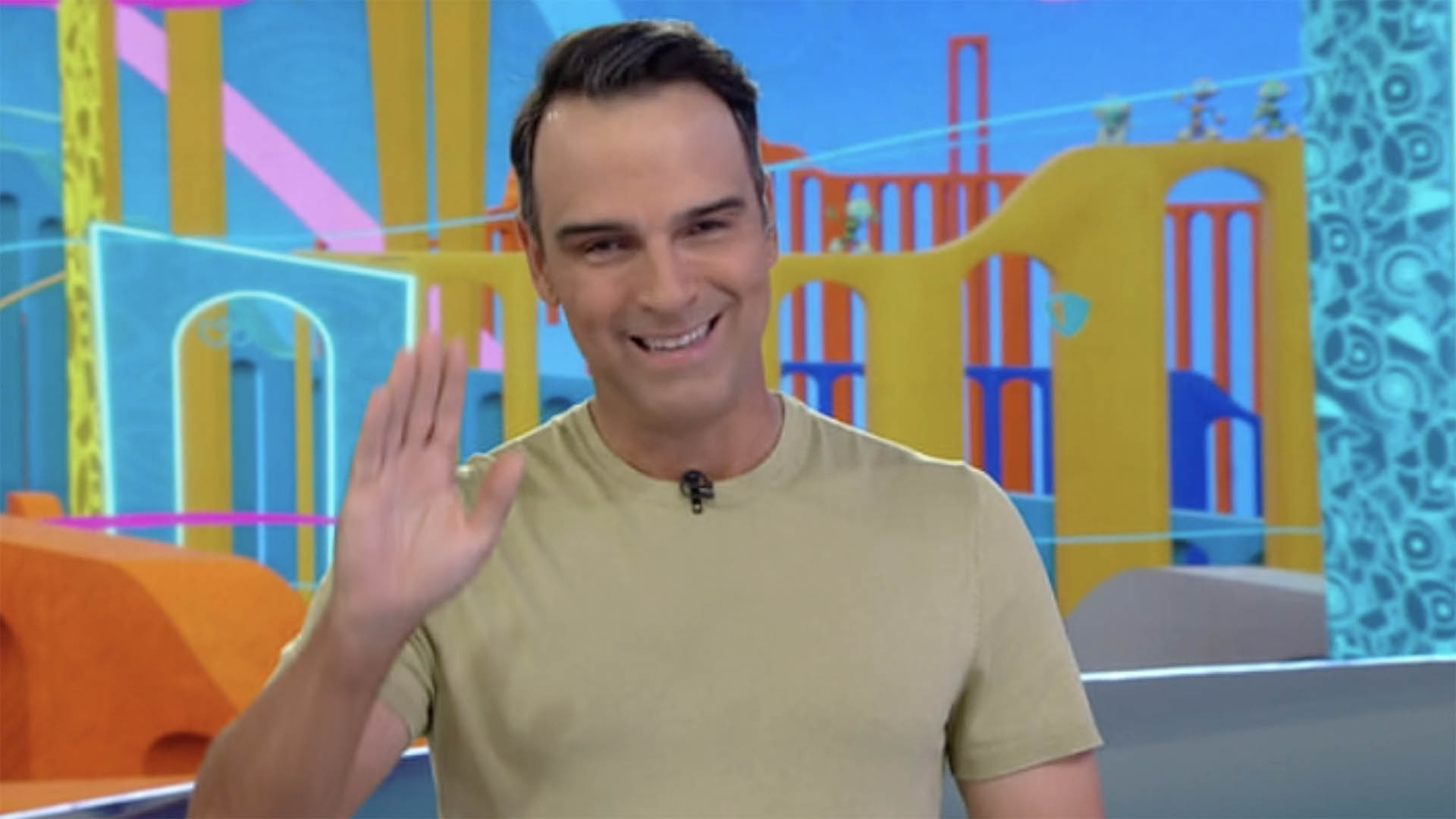 BBB 24: Tadeu Schmidt fala pela 1ª vez sobre desistência de Vanessa Lopes