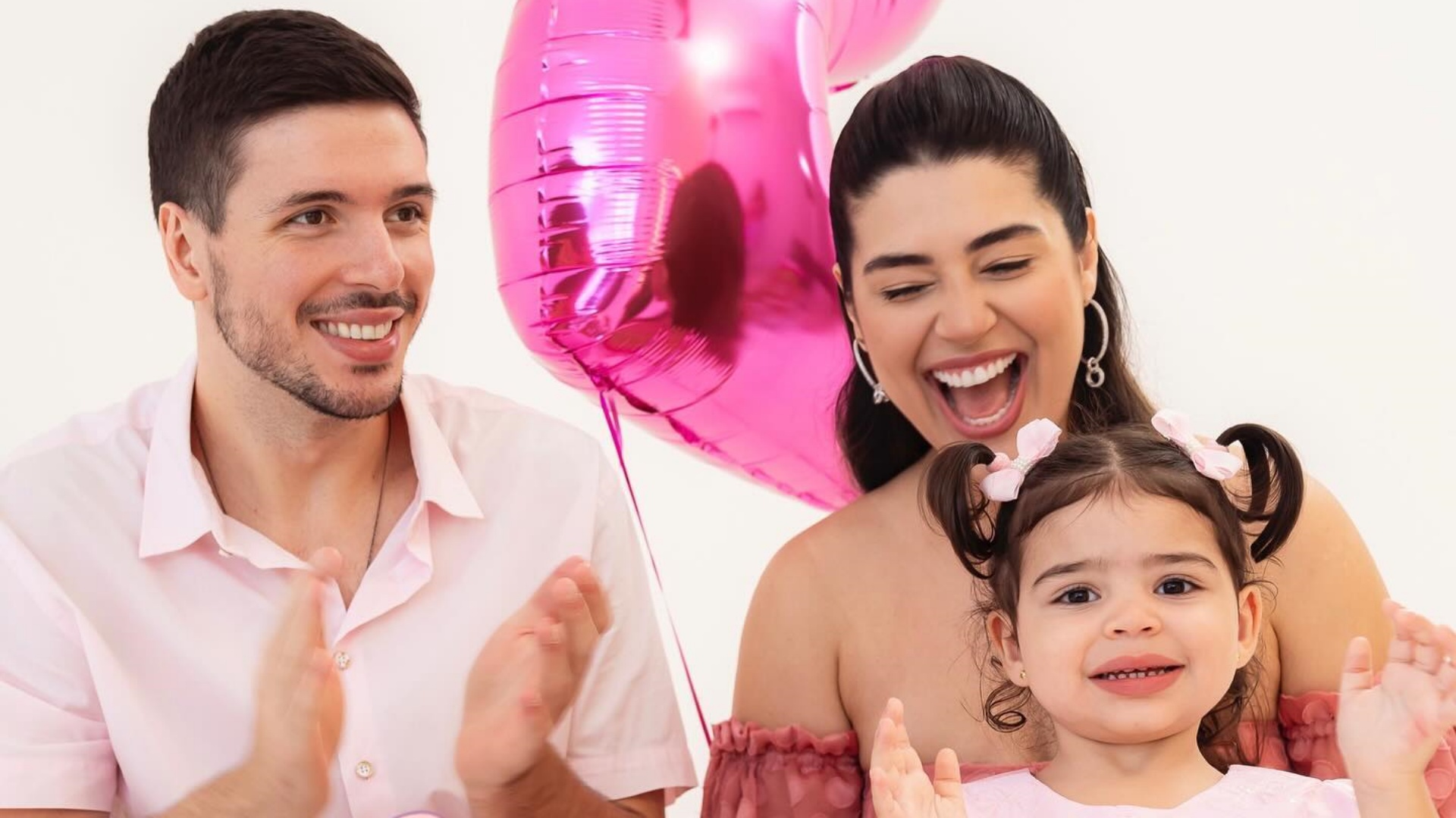 Vivian Amorim encanta ao mostrar a comemoração do aniversário da filha, Malu