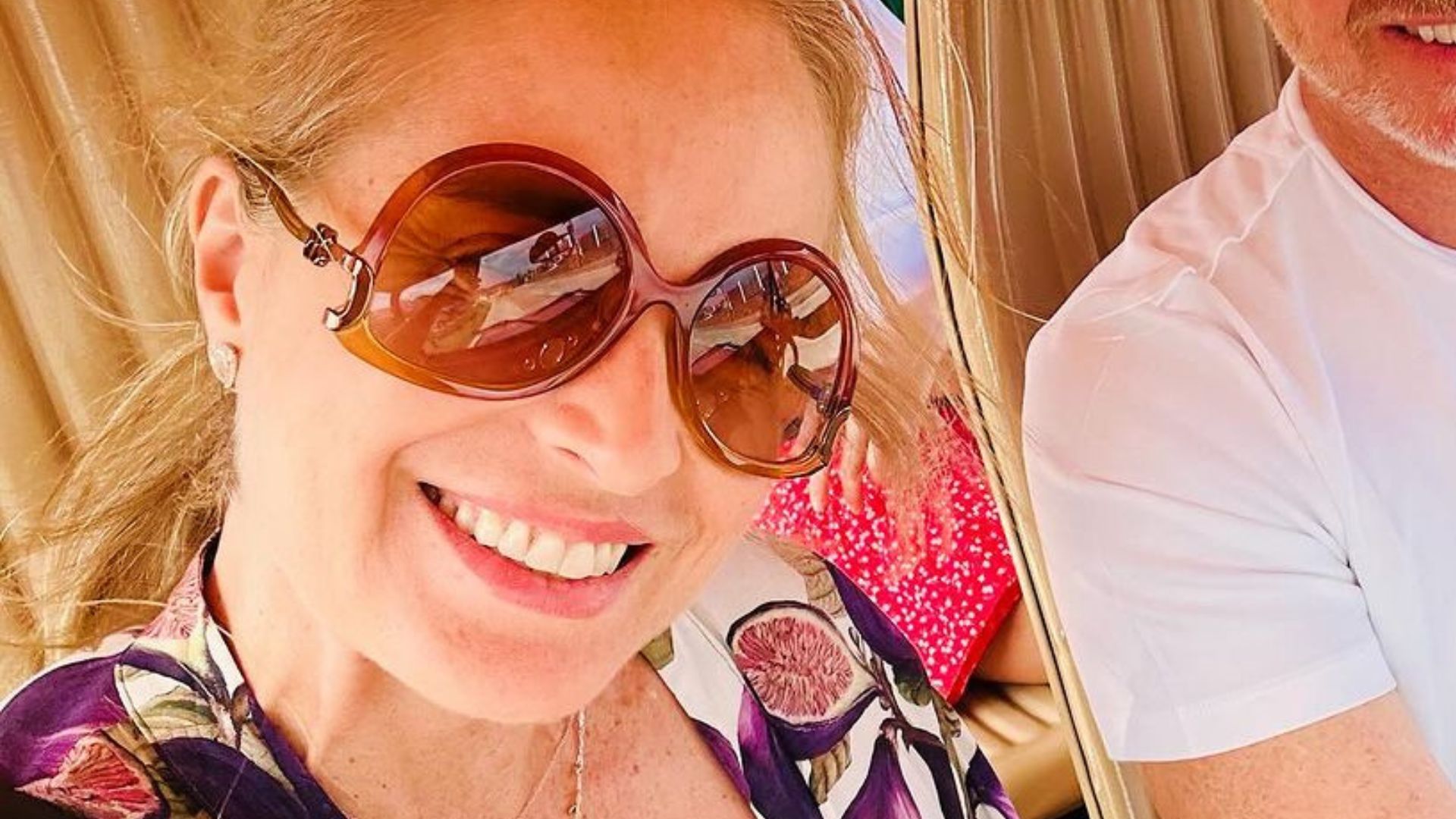 Angélica abre álbum de fotos de Carnaval em família: “Delícia”