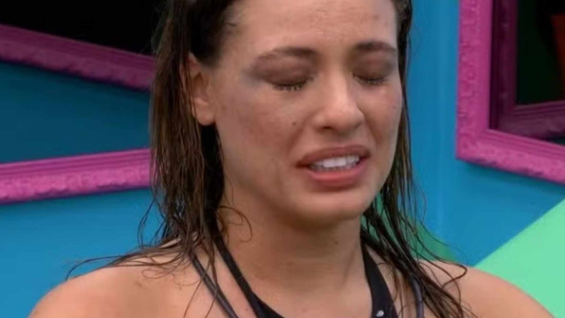 BBB 24: Beatriz chora após festa e analisa: ‘Únicos que ficaram comigo’