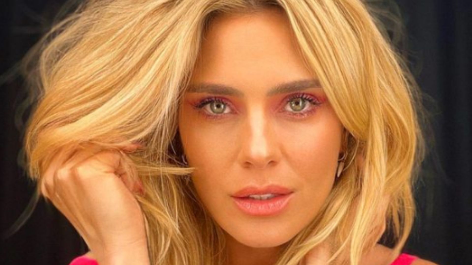 Carolina Dieckmann explica fala polêmica sobre divórcio e morte da mãe