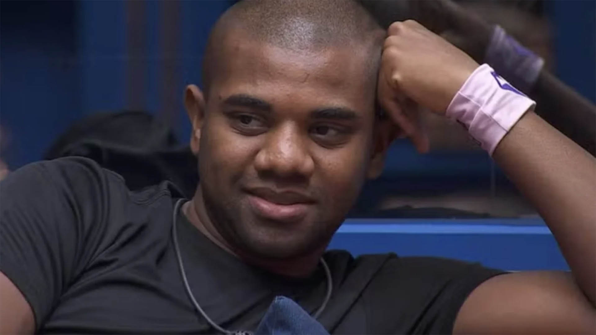 BBB 24: Davi é elogiado por sisters em momento raro no confinamento