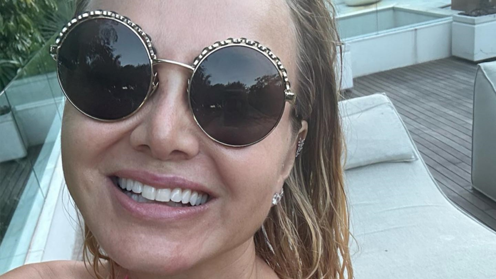 Eliana choca ao mostrar cintura fininha em dia de praia: “Escândalo de beleza”