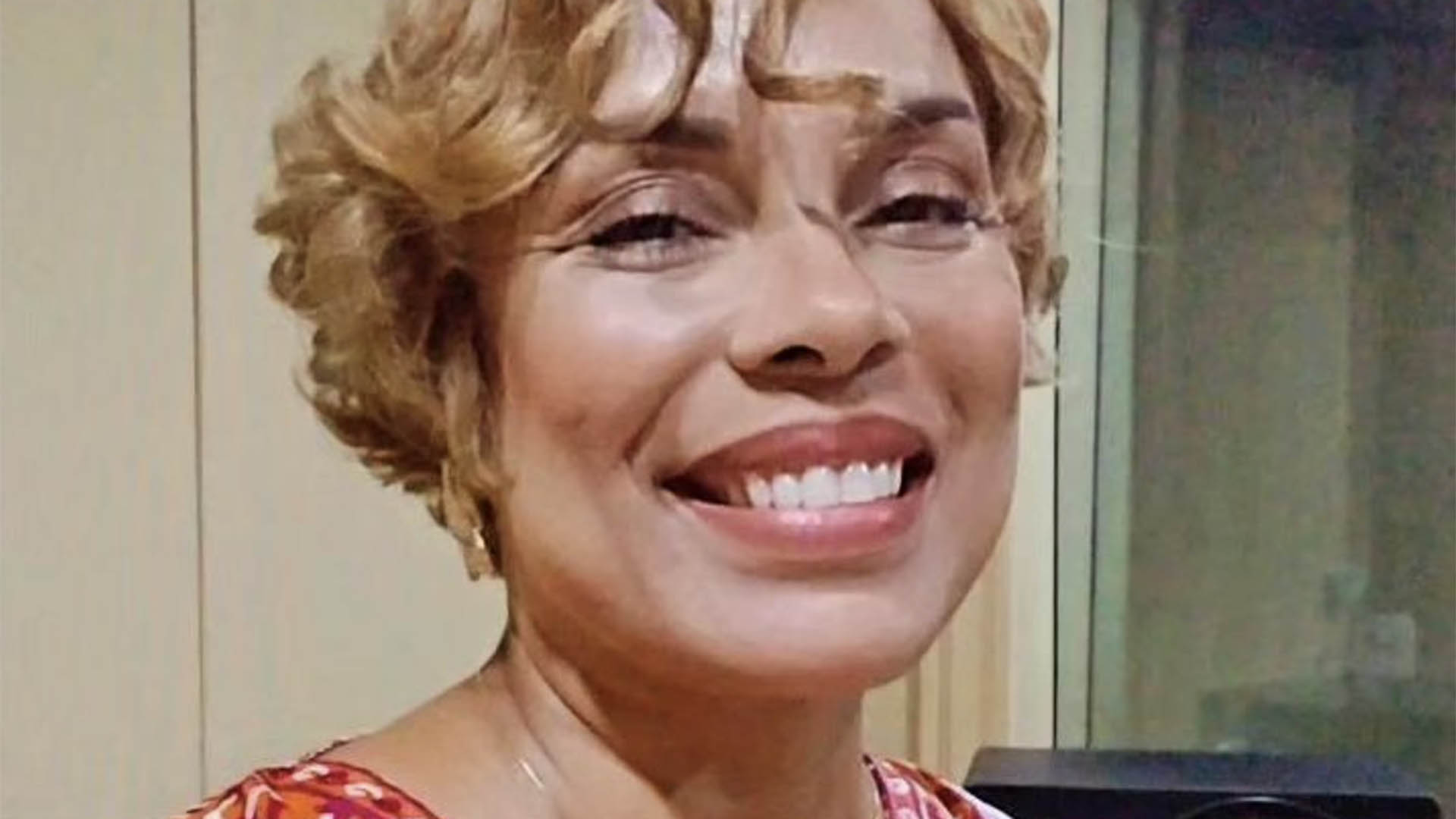 Quem é Eloise Matos? Ela é a nova voz da apuração do carnaval de SP