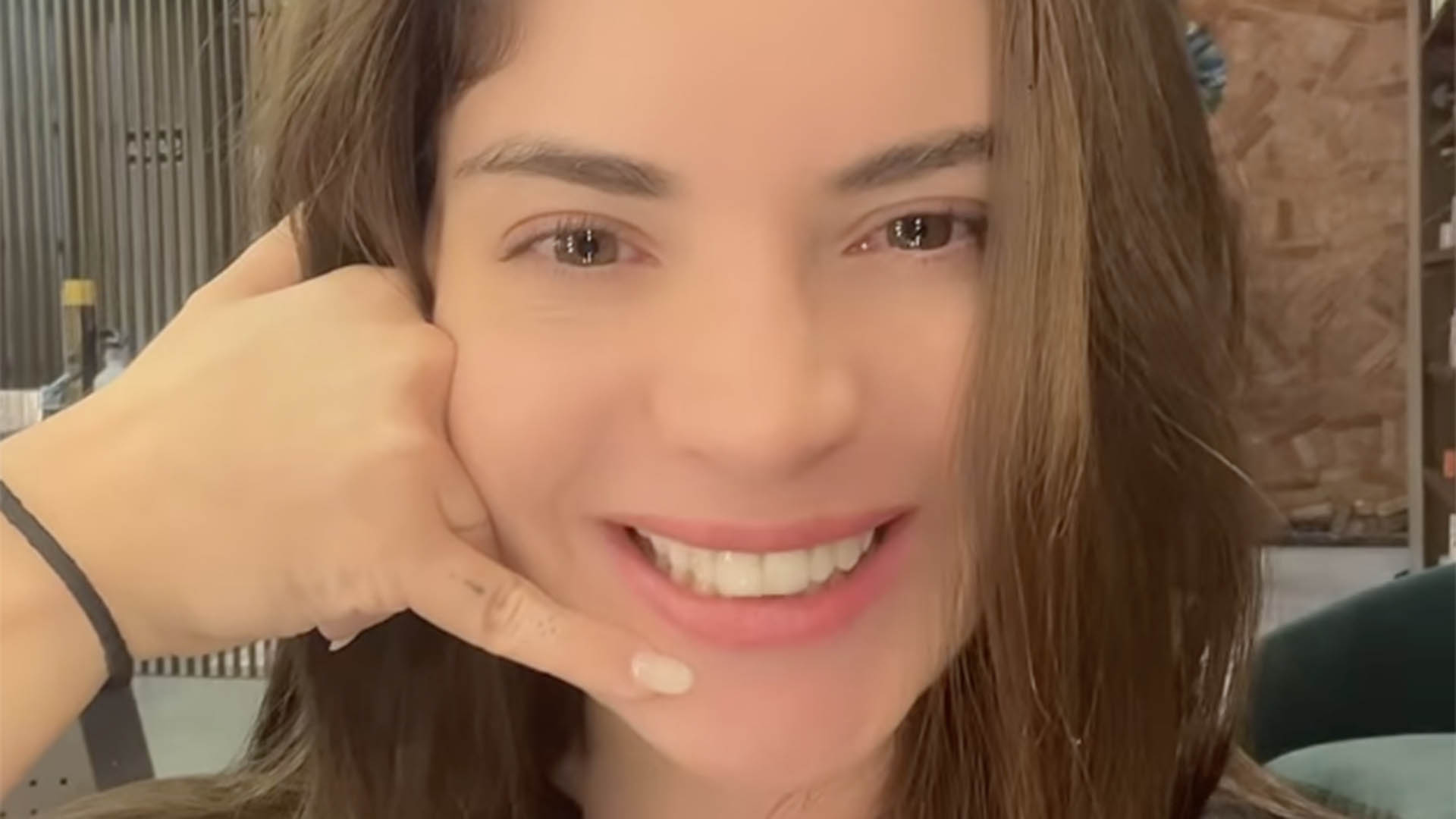 Gkay faz mudança radical na cor do seu cabelo. Veja antes e depois