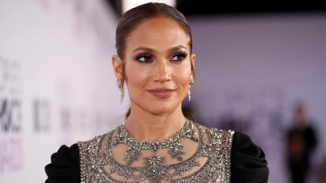 Jennifer Lopez fala sobre antigo relacionamento abusivo: ‘Fundo do poço’