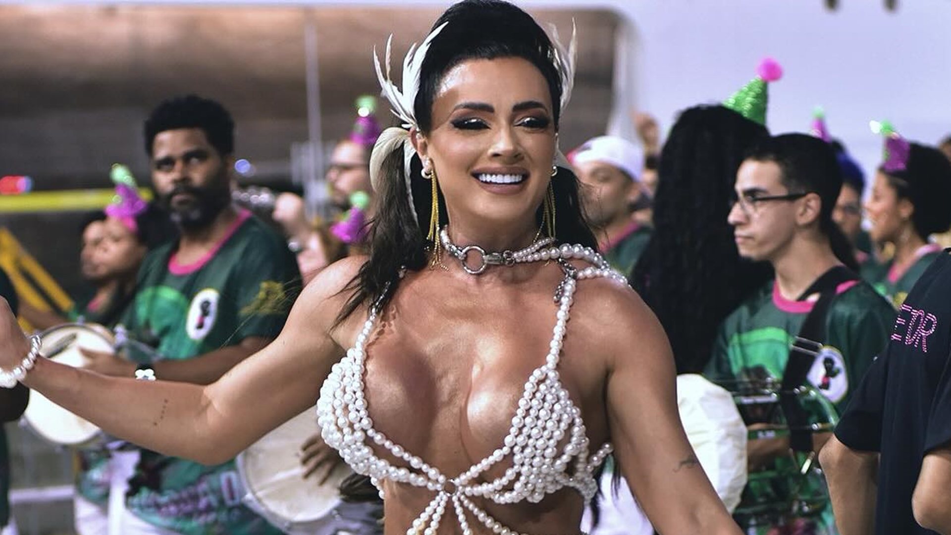 Juju Salimeni rebate críticas sobre celebridades no Carnaval e diz: “Sei o papel que as famosas têm”