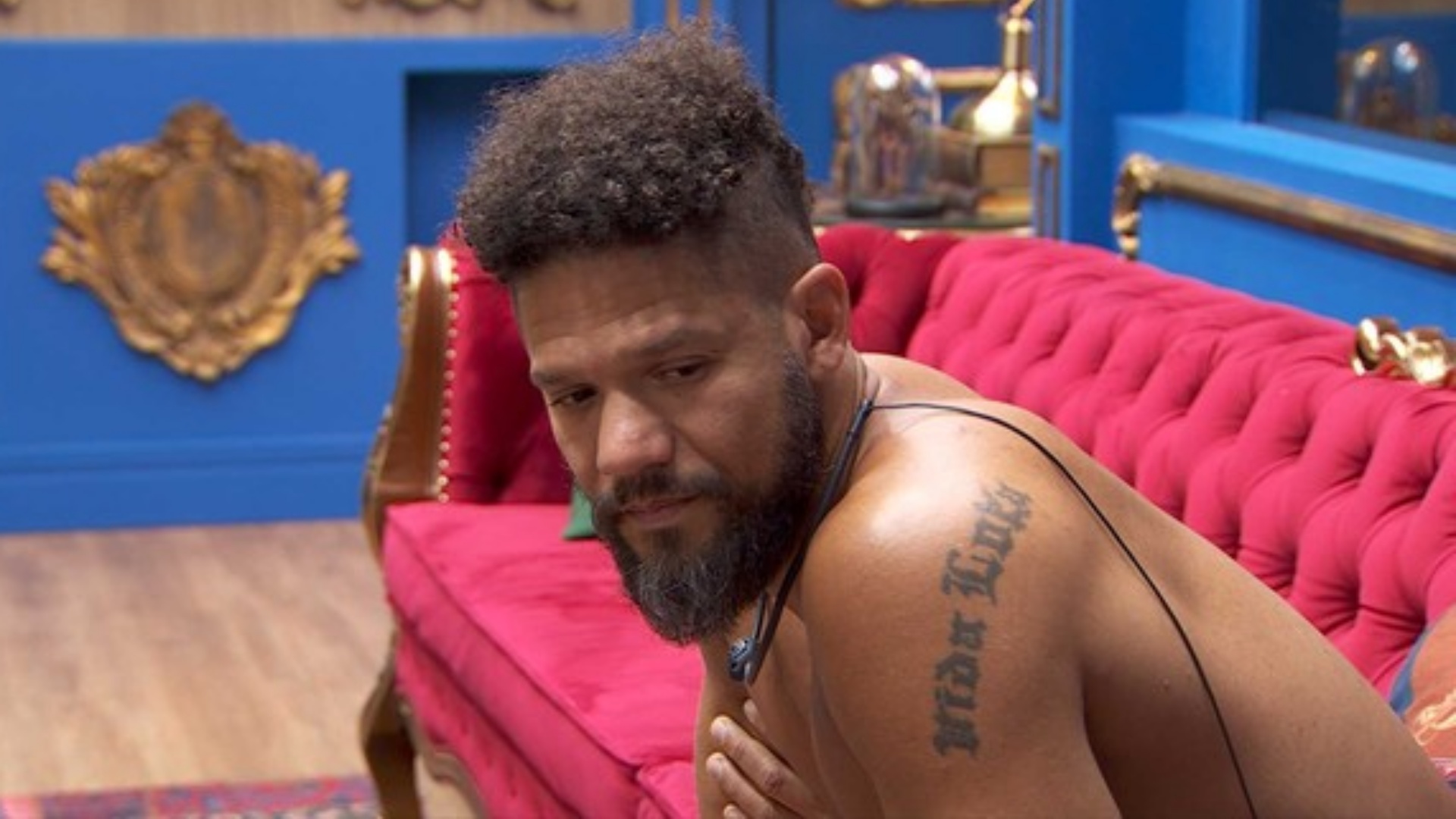 BBB 24: Juninho detona brother: “Quer se colocar nessa situação”