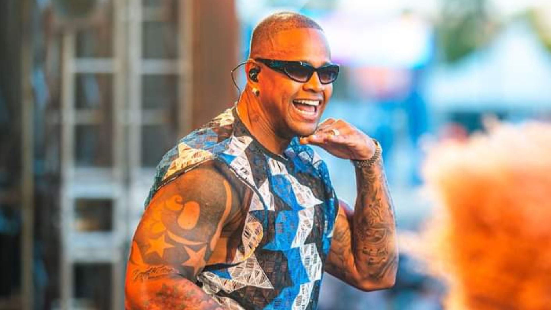 Saiba o cachê de Léo Santana no Carnaval; cantor fretou quatro jatinhos