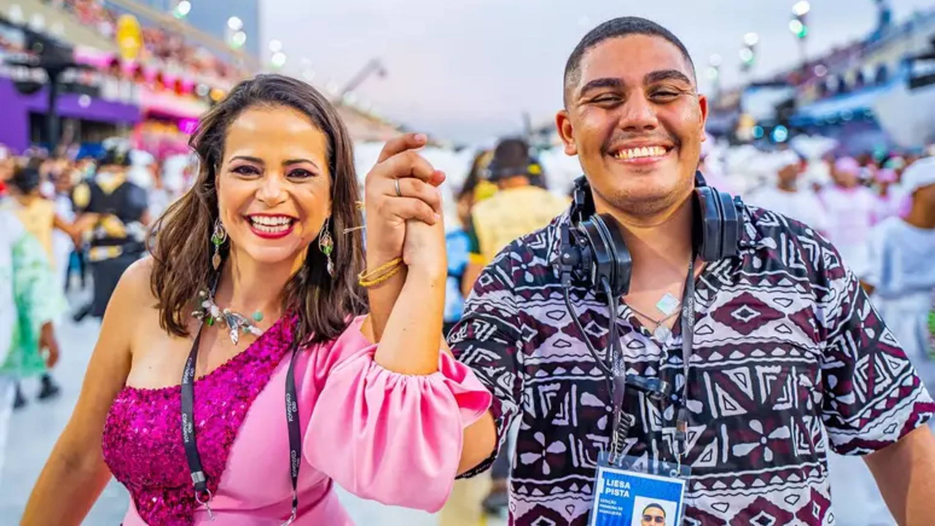 Após 7º lugar, Mangueira demite dupla de carnavalescos: ‘Encerramos’