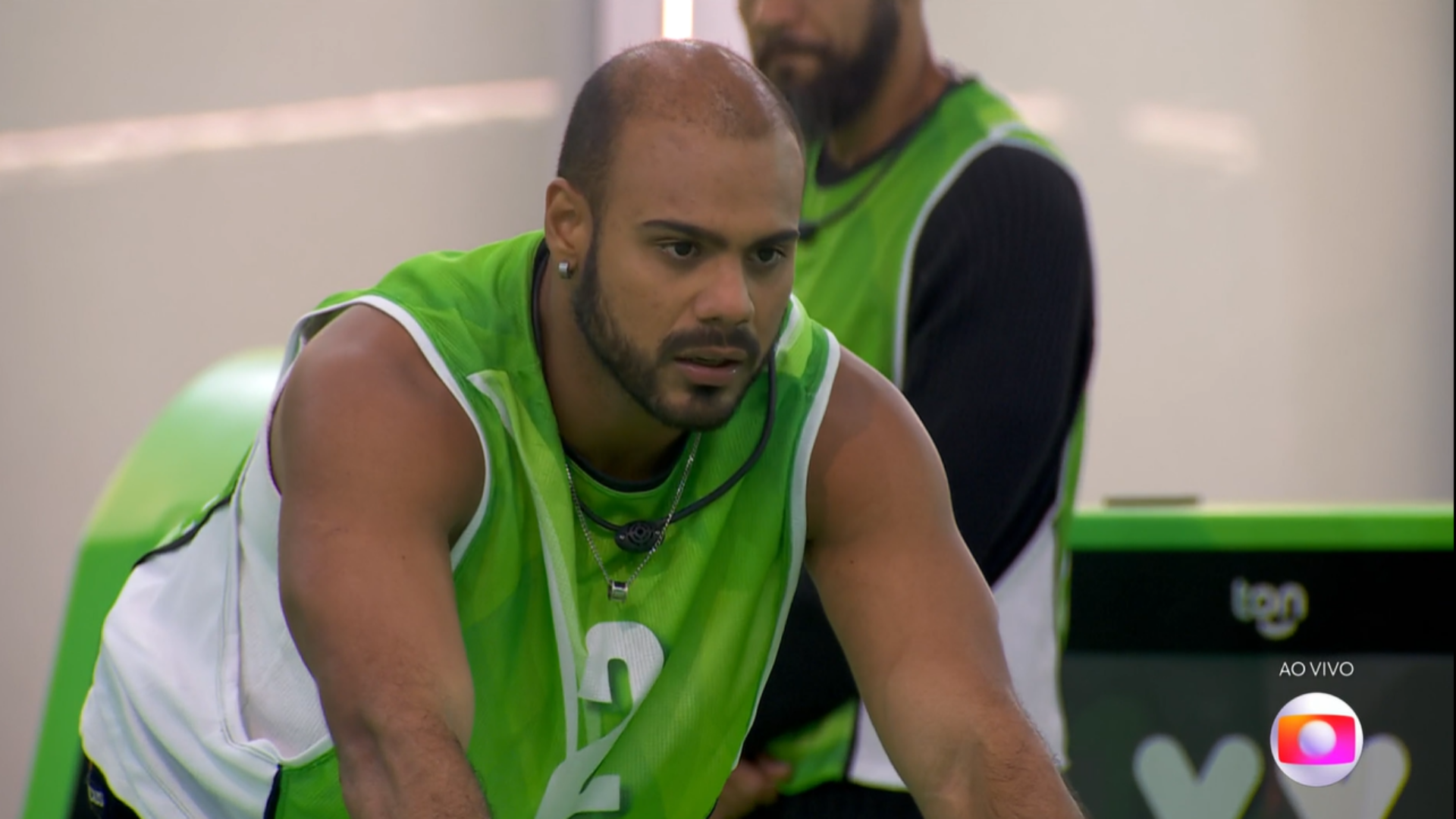 BBB 24: Marcus Vinicius vence Prova Bate e Volta e se livra do paredão