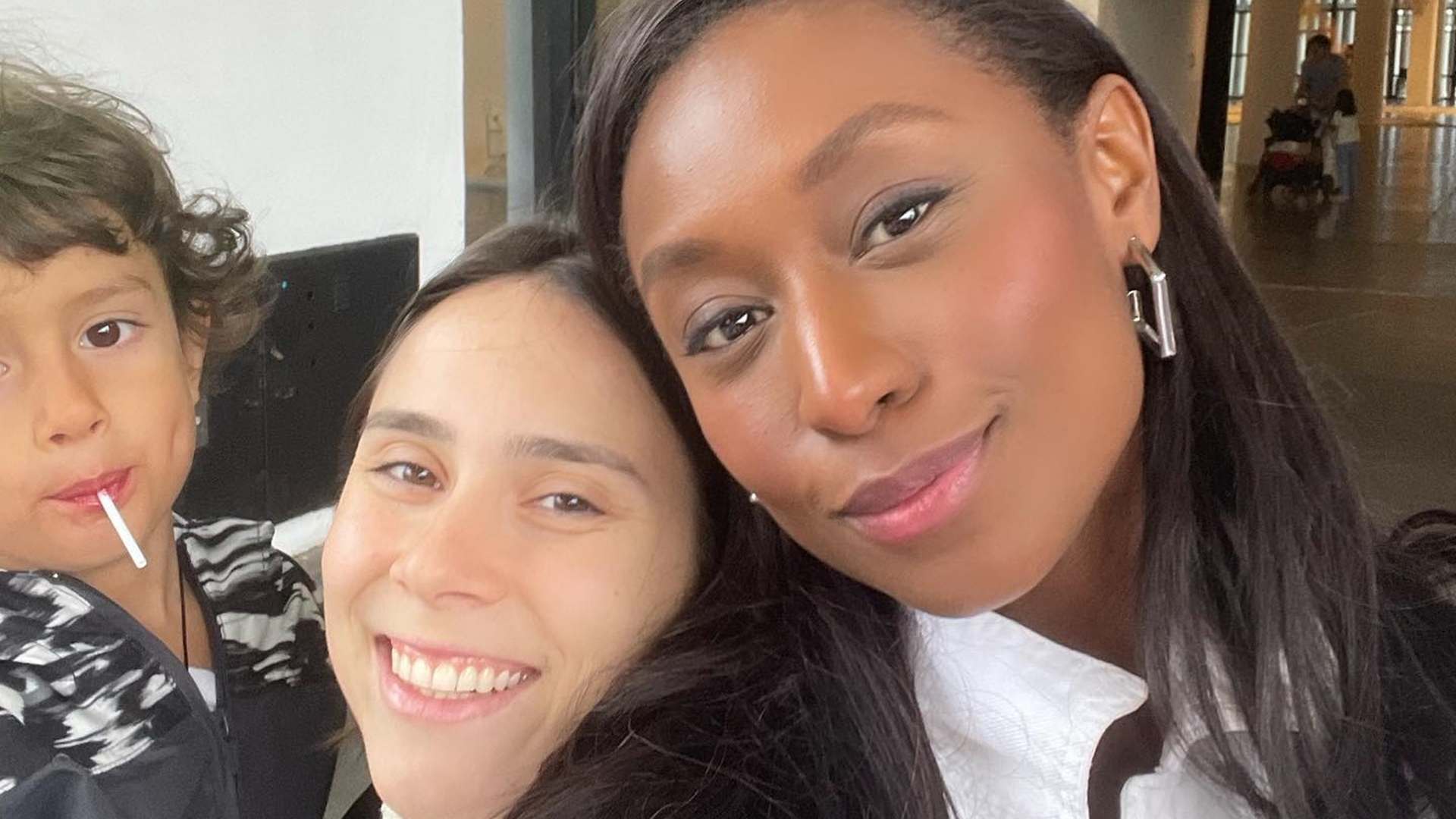Mila Carmo celebra amizade com Daphne Bozaski dentro e fora de novela: “Orgulhosa”