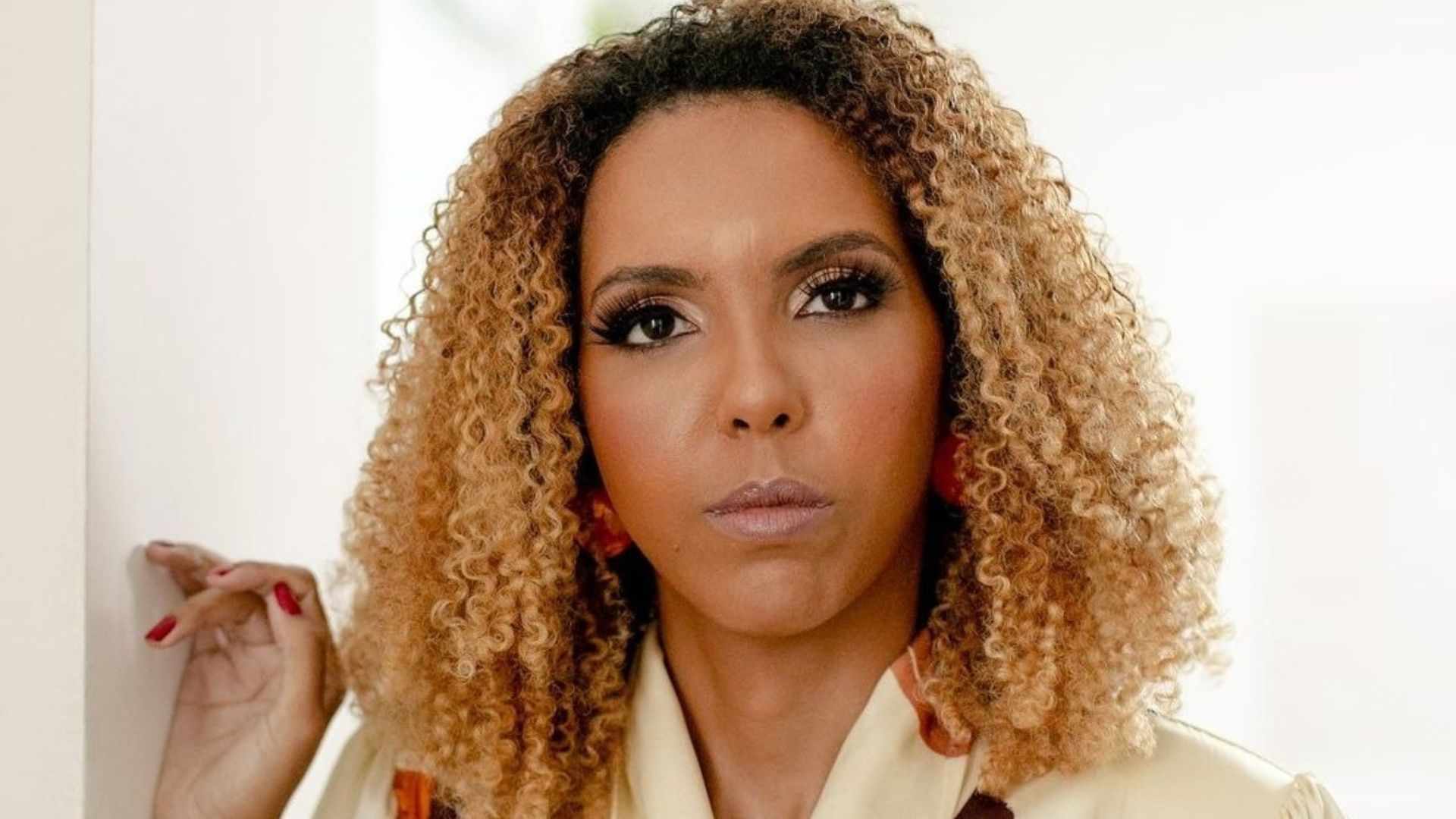 Baleada em assalto, Nathalia Santos pede doações de sangue