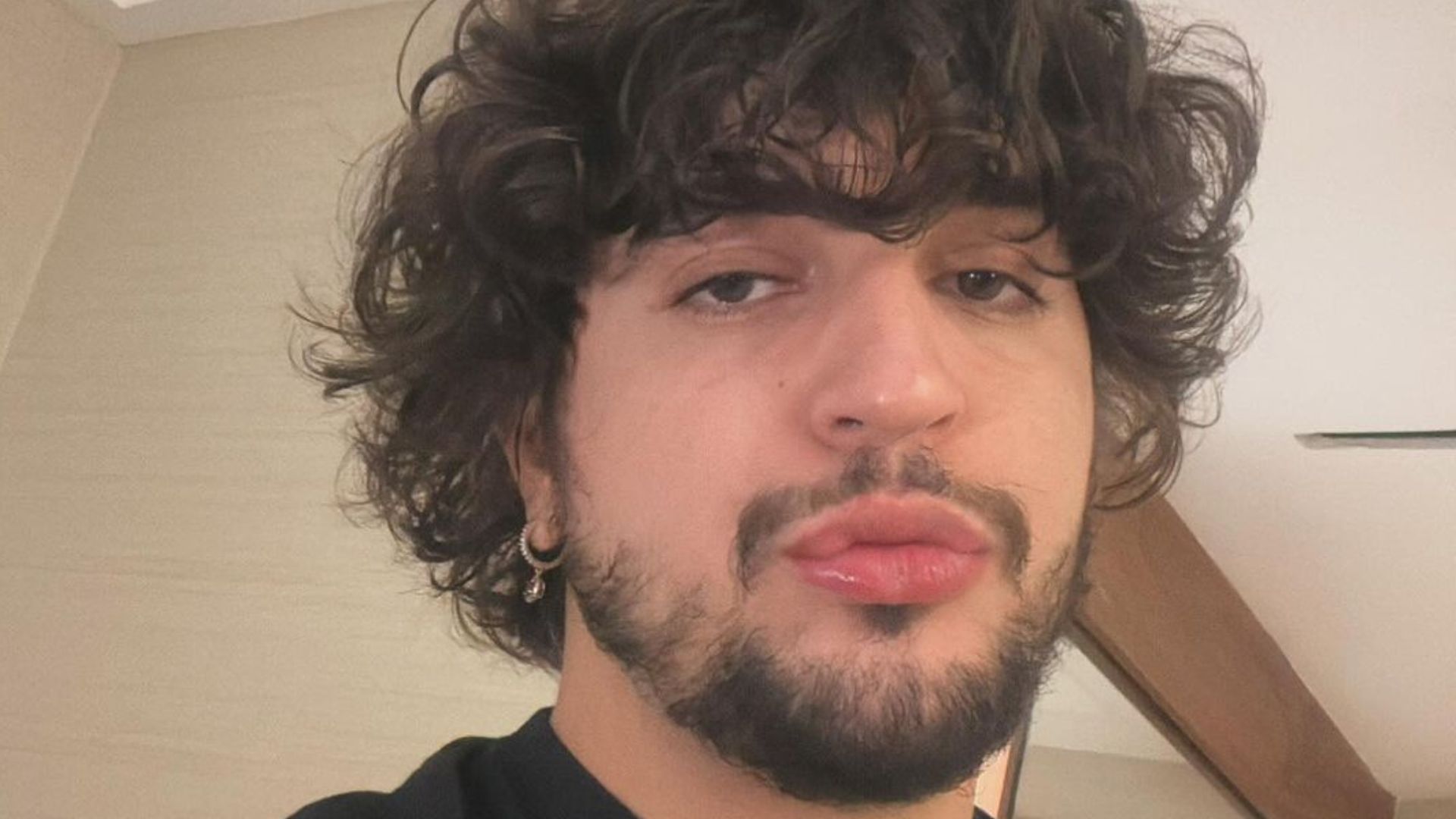 Longe dos palcos, Nattanzinho faz exercícios de voz para voltar a cantar