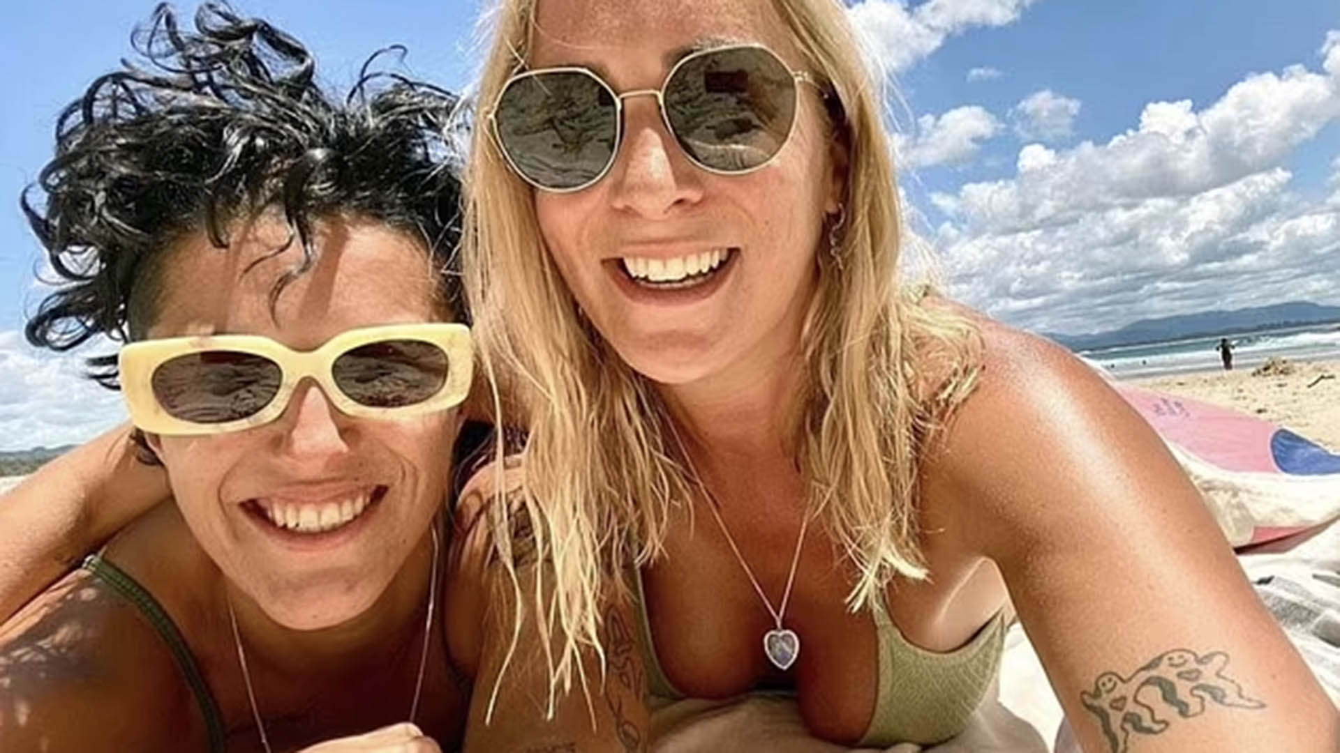 Tataraneta de rei da Inglaterra se casa com outra mulher na Austrália