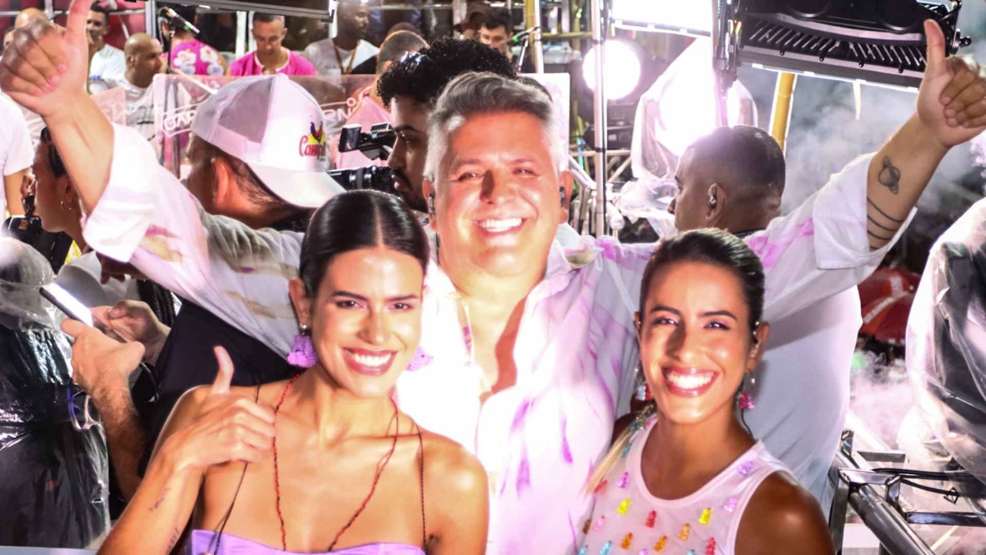Marido de Gloria Pires, Orlando Morais reúne filhas para subir em trio: ‘Energia única’
