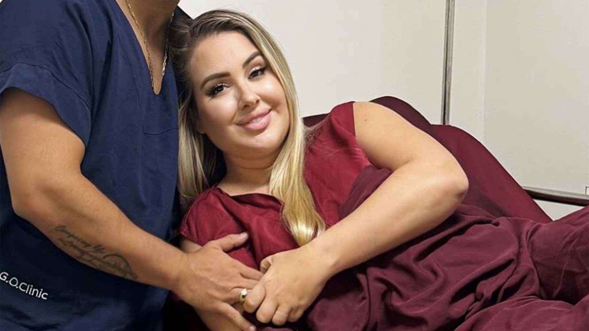 Ex-BBB Patricia Leitte aparece em clínica médica e explica o motivo