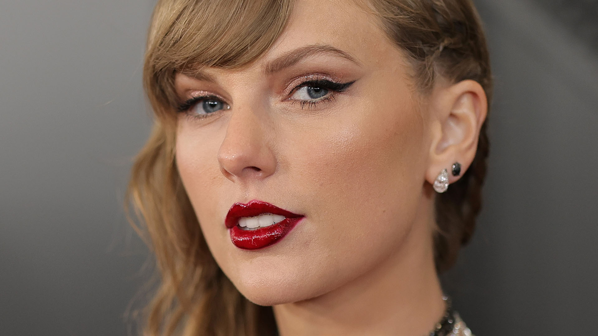 Taylor Swift vai ao Super Bowl para prestigiar seu namorado, Travis Kelce