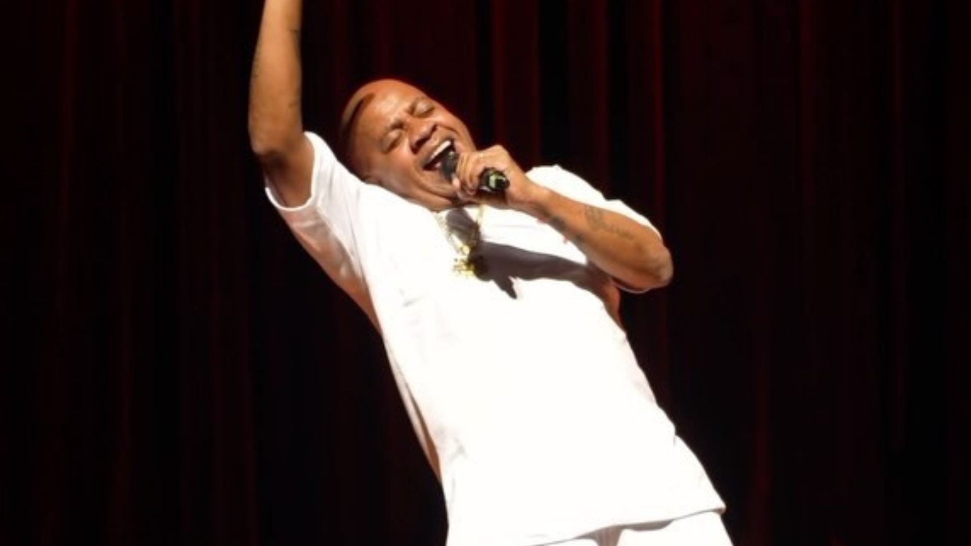 Toninho Tornado lota teatros após ‘calabreso’ no BBB: ‘Graças à Deus’
