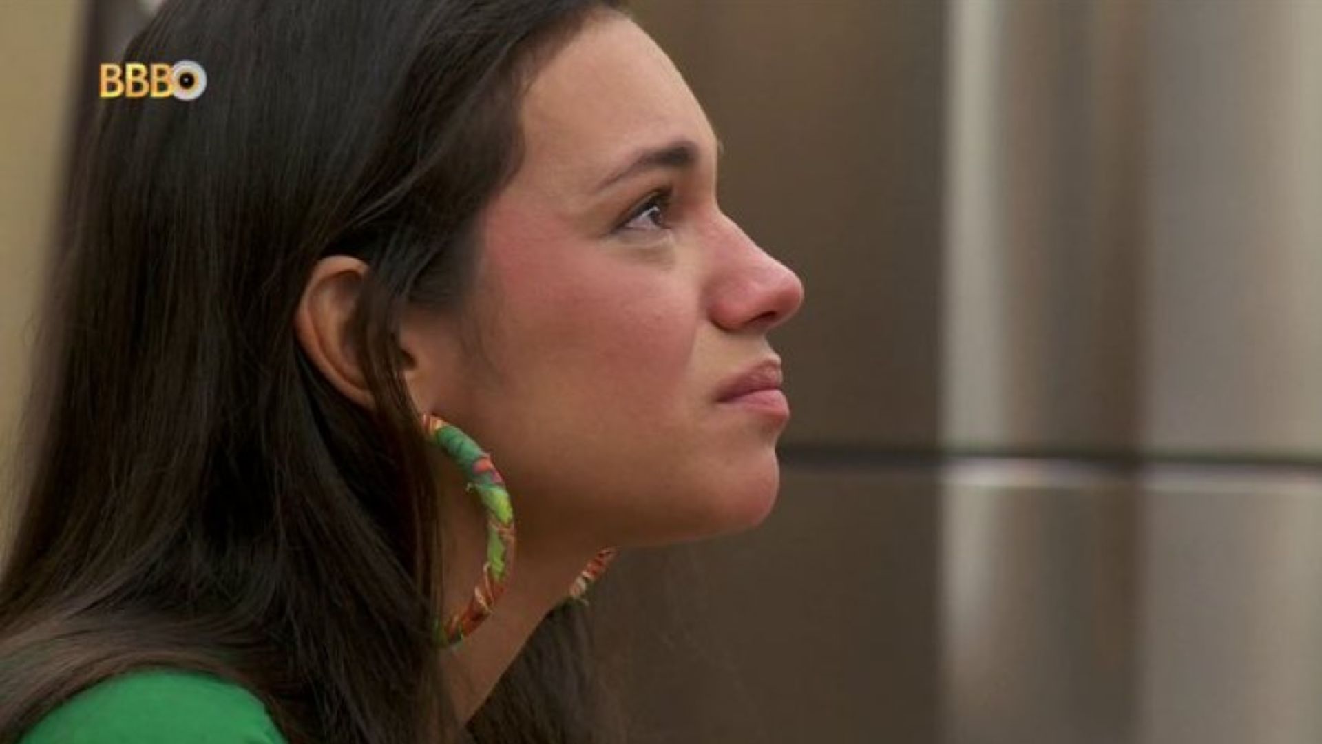 BBB 24: Alane cai no choro após discussão com Leidy: ‘Não tira meu nome da boca’