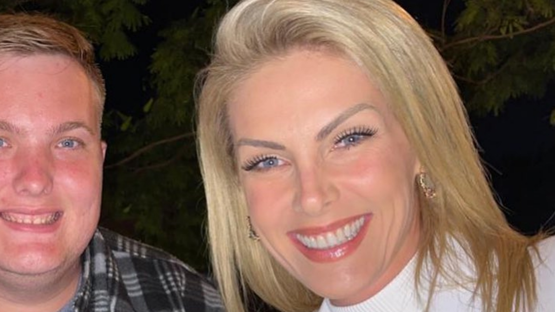 Ana Hickmann comemora aniversário do irmão caçula: “A mana te ama”
