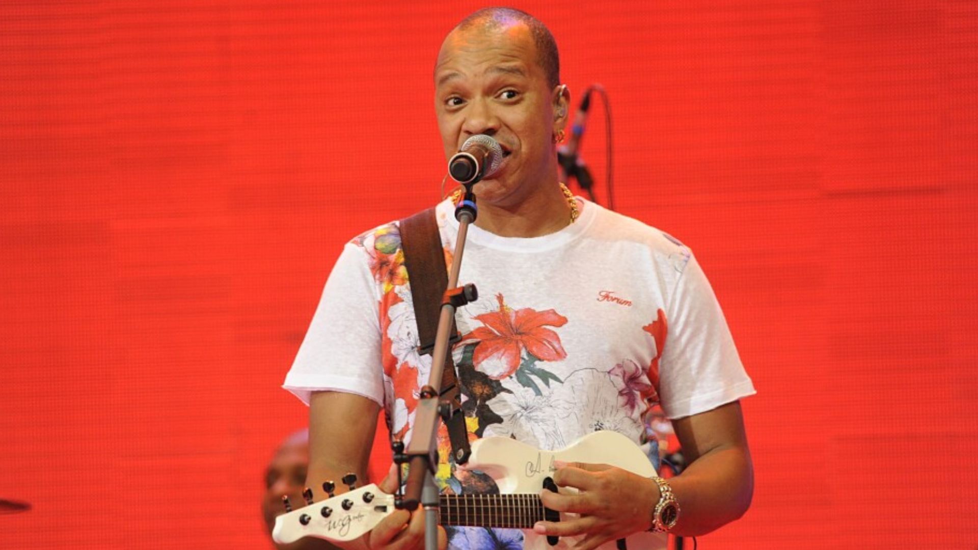 Anderson Leonardo, do Molejo, realiza novo procedimento contra o câncer