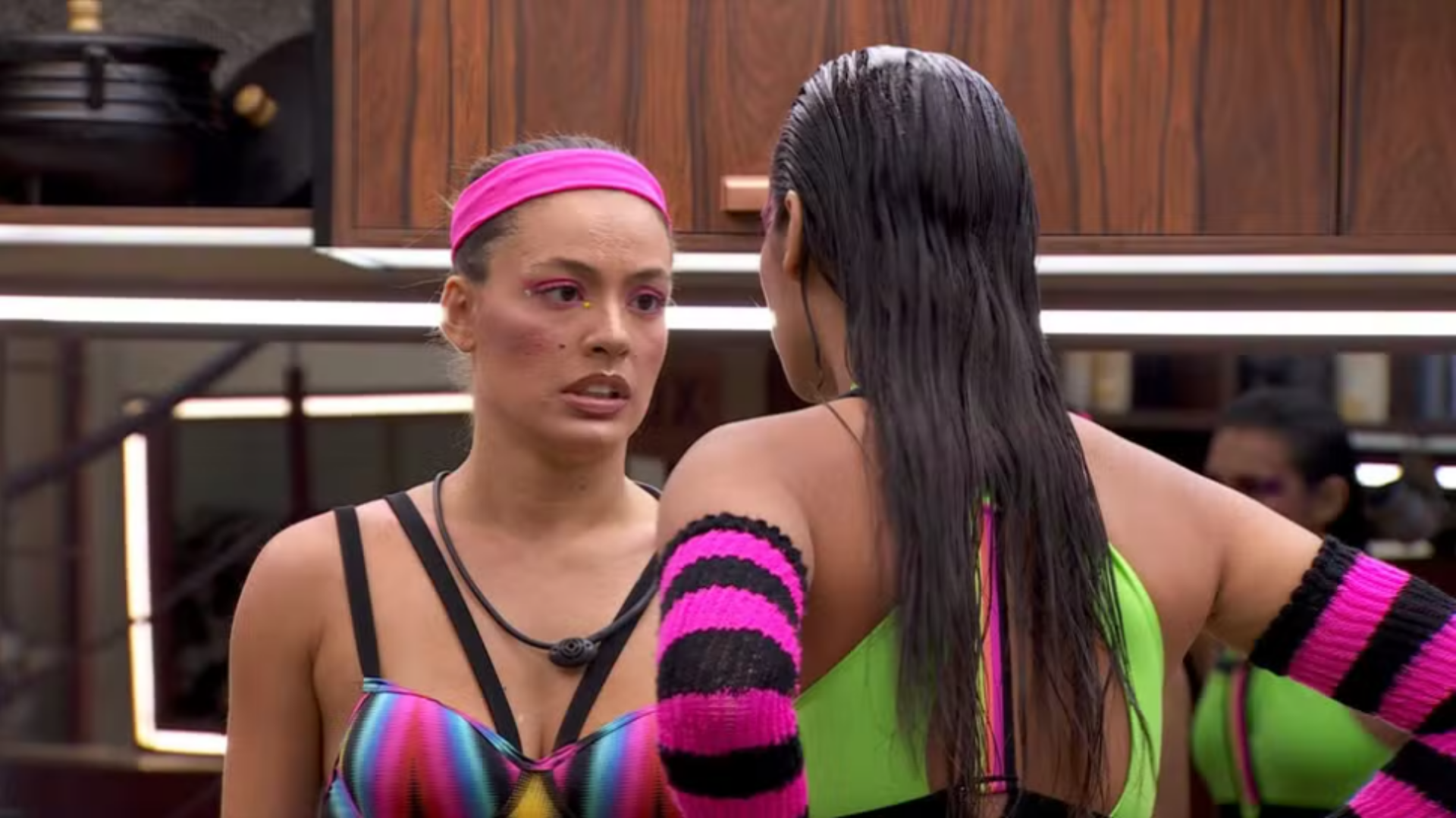 BBB 24: Alane e Beatriz detonam aproximação de sisters: “Forçando a barra”