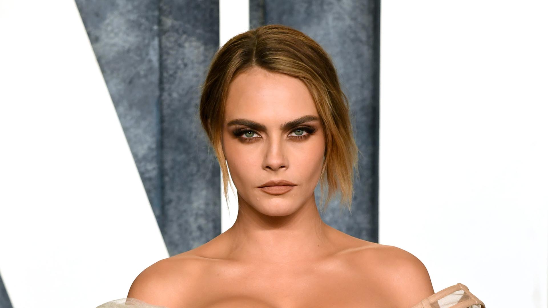 Causa do incêndio que destruiu a casa de Cara Delevingne é revelada