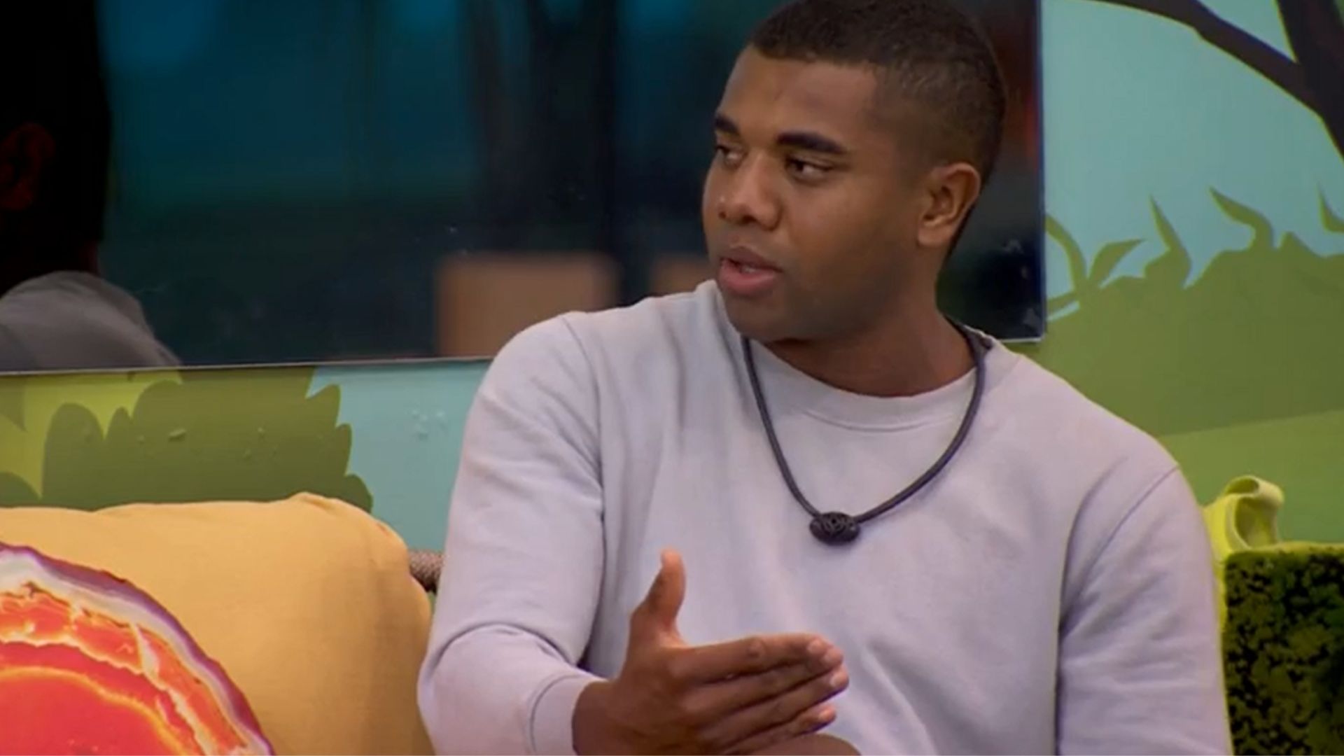 BBB 24: Davi revela desejo de conversar com Bin após briga: ‘Pedir desculpas’