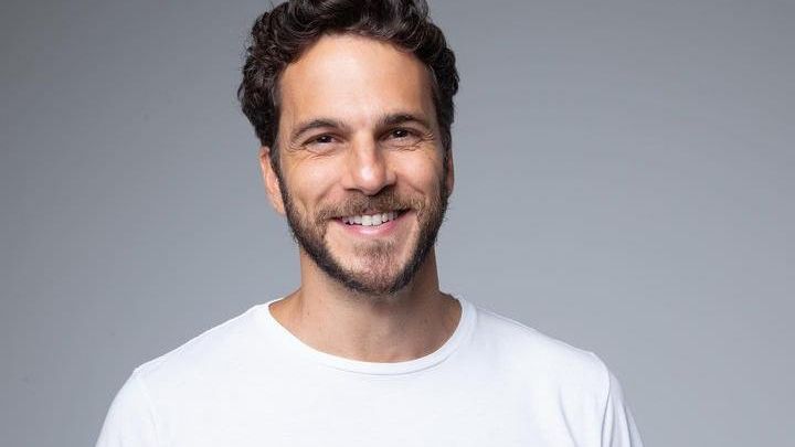 Ator fecha contrato de um ano e meio com o SBT para participação especial